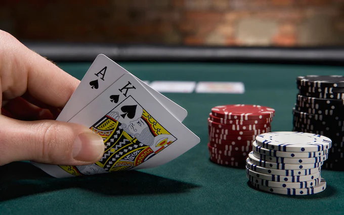 Strategi Menipu dalam Poker Online: Cara Mengungguli Lawan